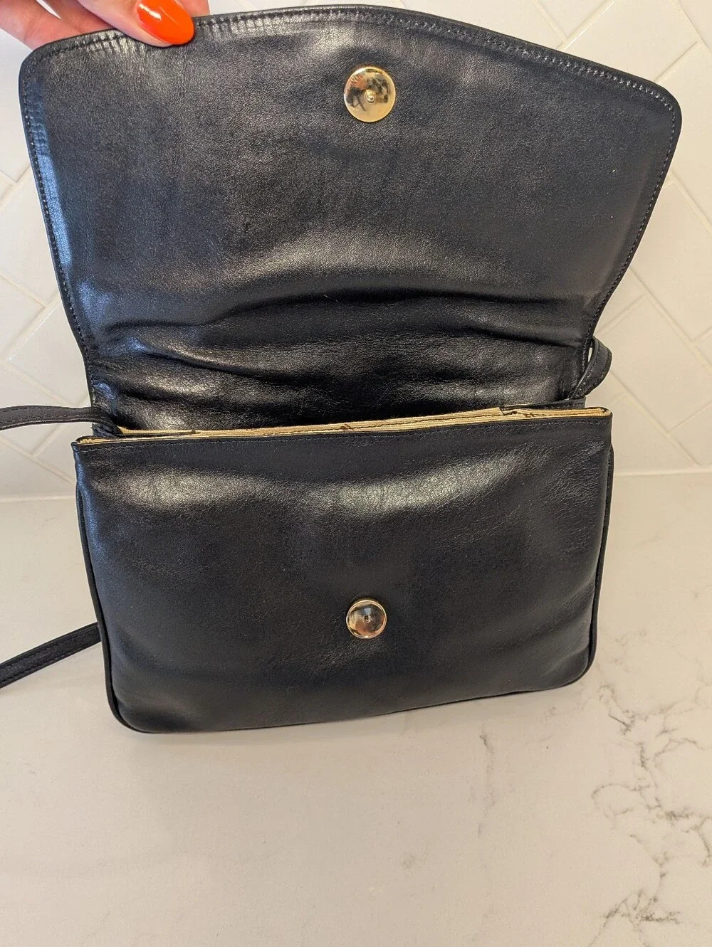 Vintage Leather Shoulder Bag Old Money Minimalist Quiet Luxury